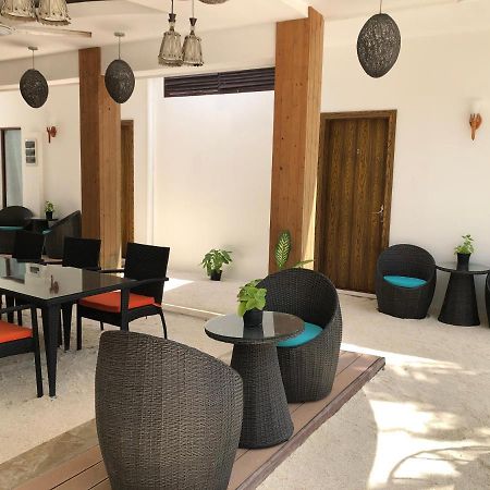 Lvis Blancura Hotel Dharavandhoo Exteriör bild